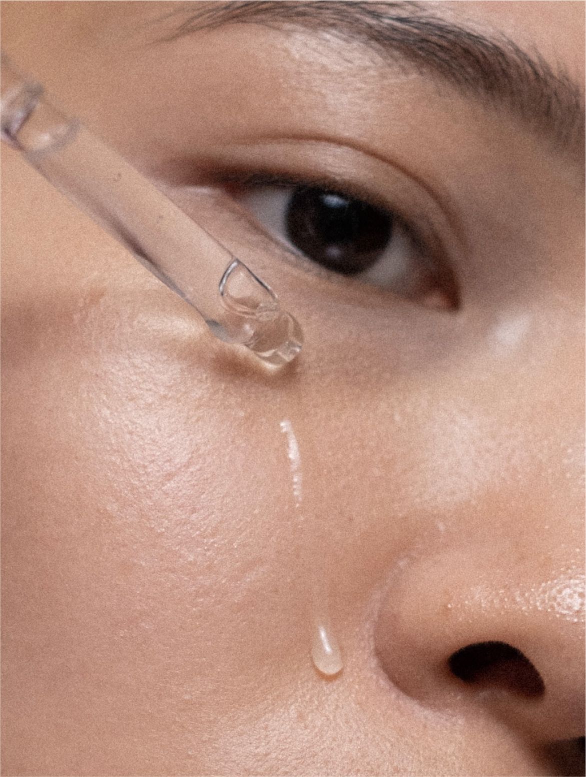 Bioactive Prebiotics Jelly Serum in use