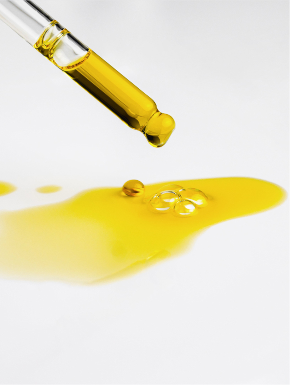 Natürliches Ölserum als Retinol Alternative, Nahaufnahme des Produkts