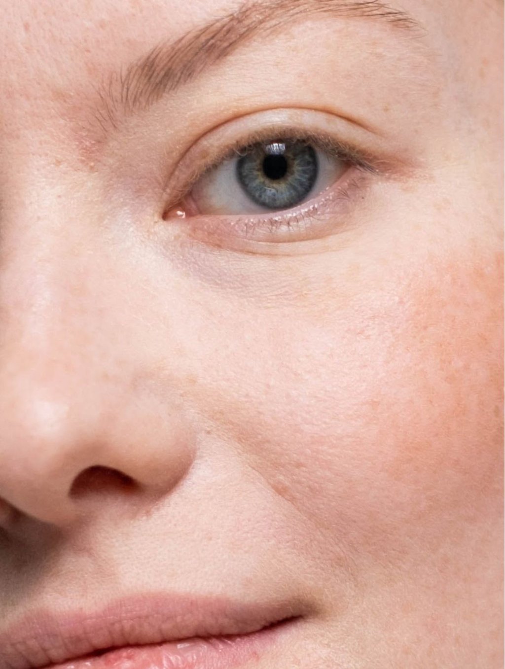 Peptide Ageless AM/PM Cream (Sample Sachet) in use
